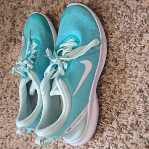 Nike Flex Experience 8